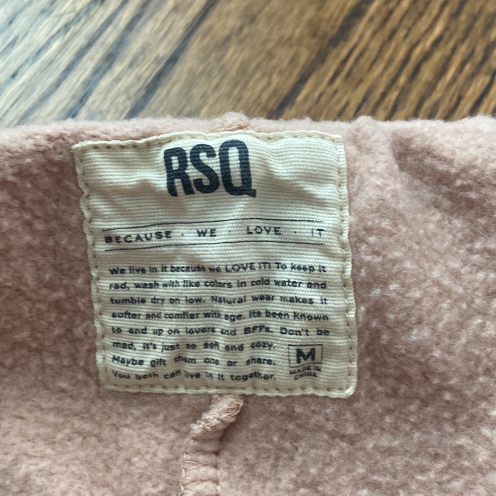 Tilly Sweatpants. Apart of a matching set. Sweatshirt posted separately. - Picture 4 of 4